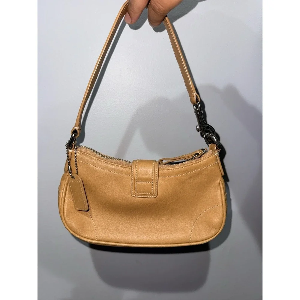 Coach Hamptons Leather Buckle Shoulder Hobo Bag 